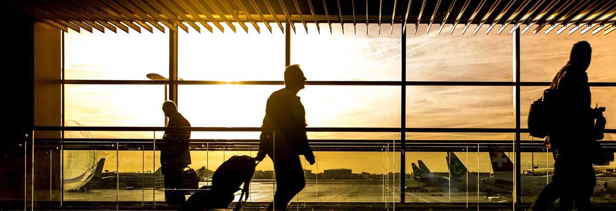 Hamburg Airport mit Sonne