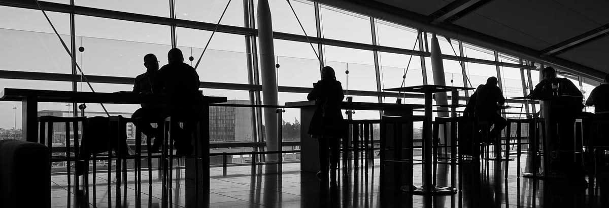Entspannt vor der Reise am Flughafen Helmut Schmidt