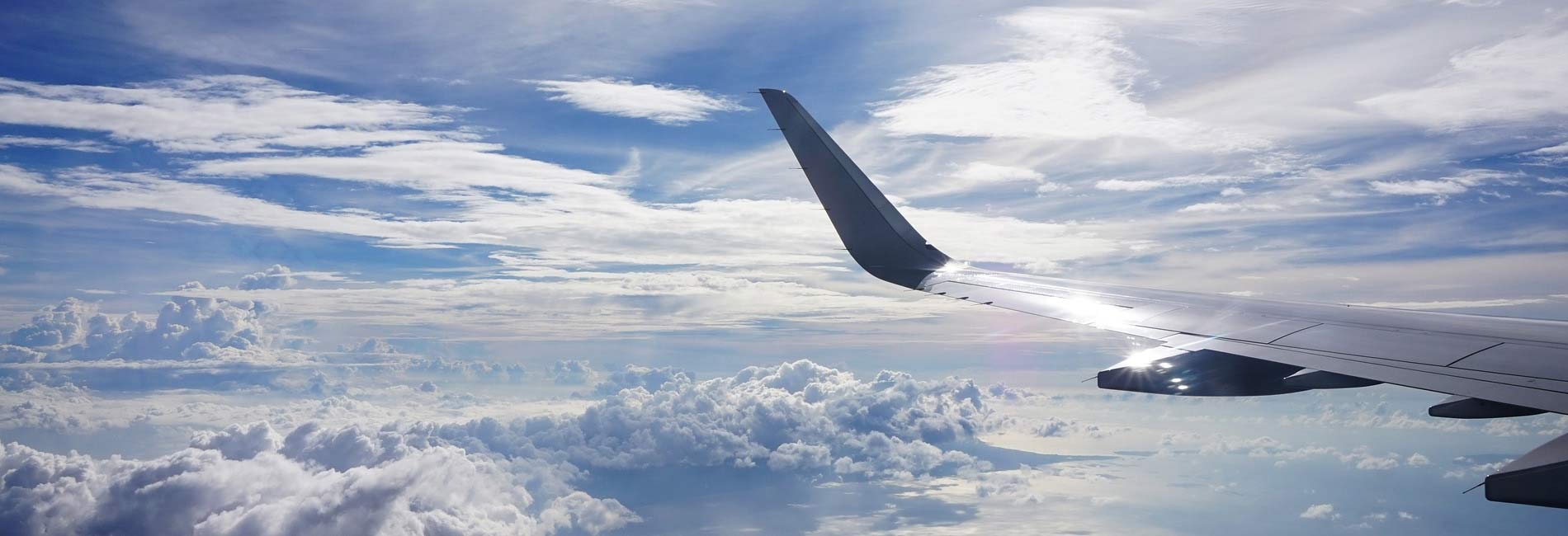 Relaxed flight while parking car in Hamburg Alsterdorf