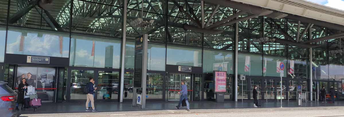 Anfahrt über Alsterkrugchaussee - Parken Flughafen Hamburg